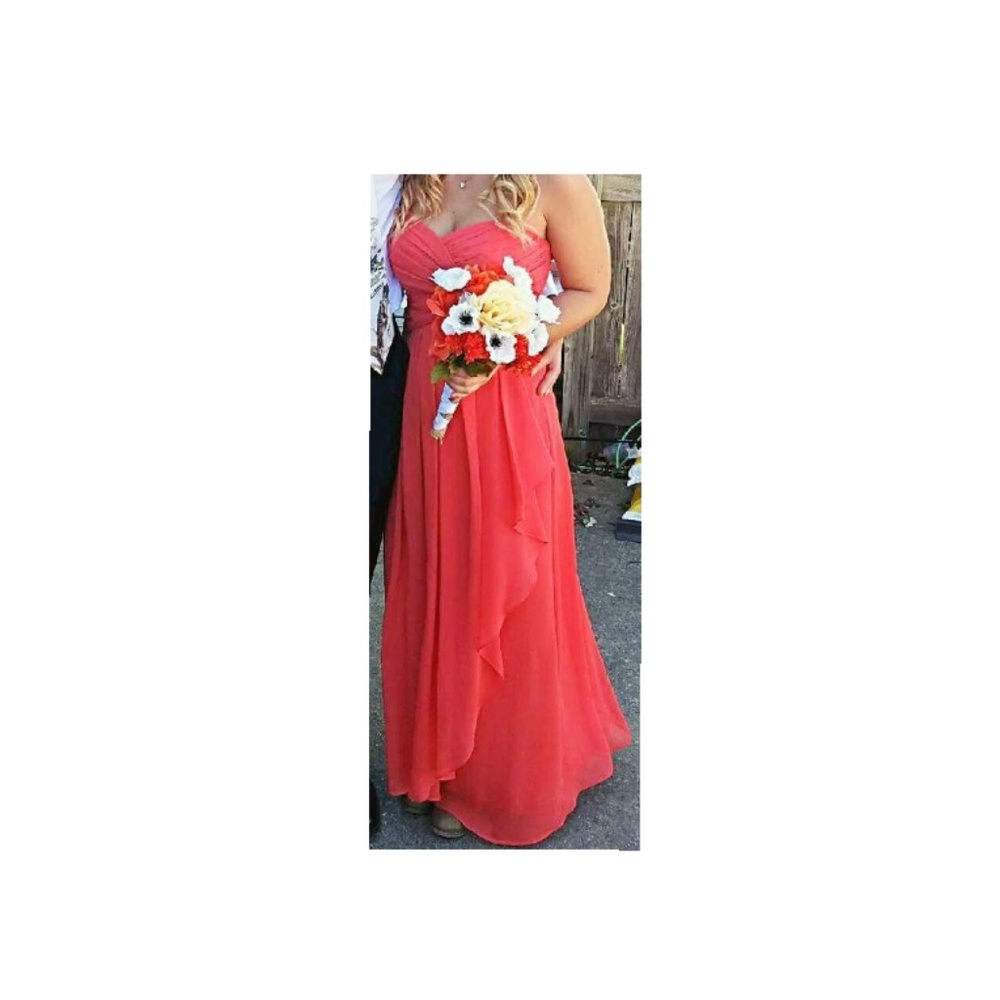 Dress - Picture 5 of 5